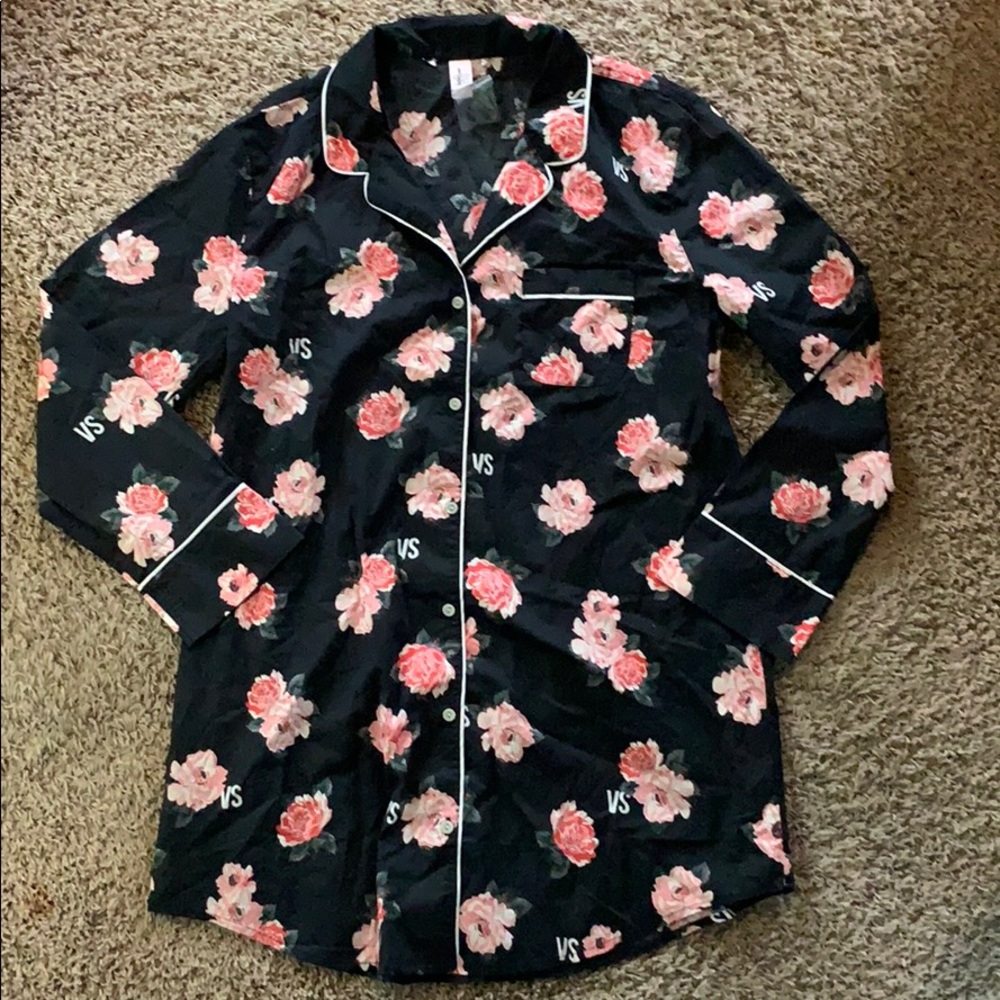 Rose print Victoria’s Secret sleep shirt